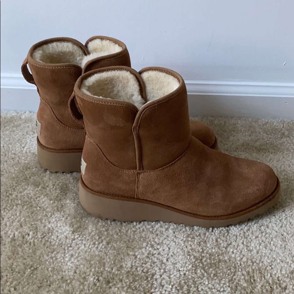UGG Kristin Wedge Bootie Size 8